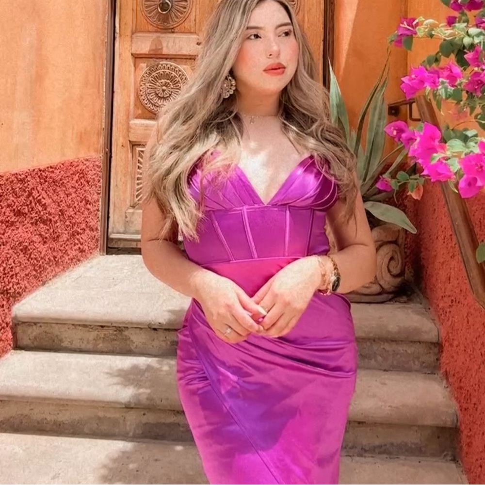 Beautiful purple dress